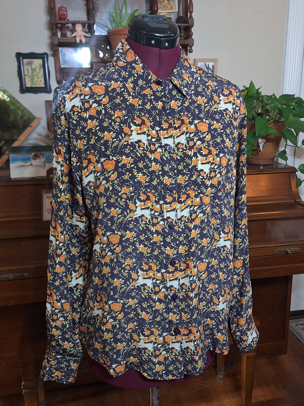 Corridor Women's Silk Maximal Deer Print Button-Up Shirt Size 6